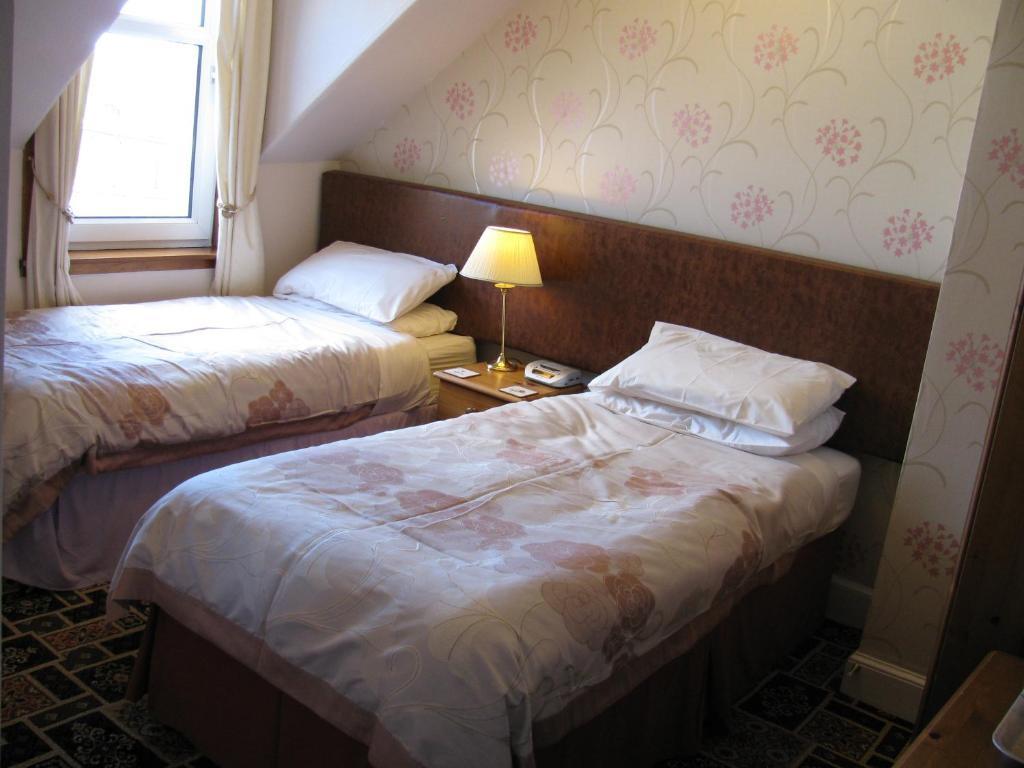 Almond Villa Guest House Perth Værelse billede