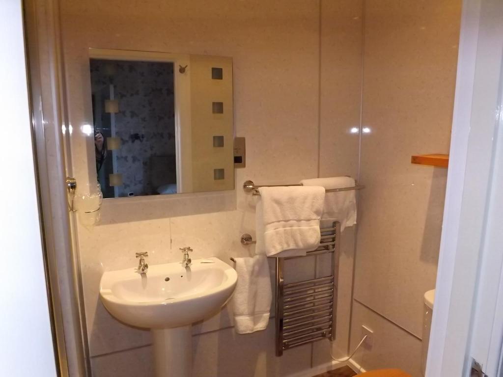 Almond Villa Guest House Perth Værelse billede